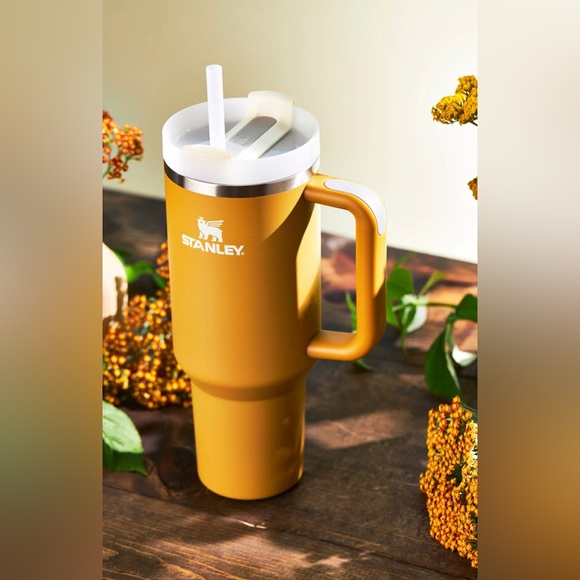 Stanley 40oz Travel Quencher cup - Yarrow NWT - Picture 6 of 13